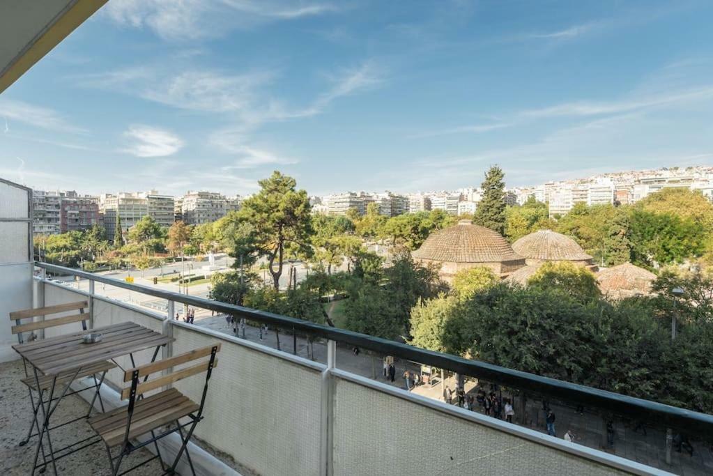 The Birds Apartment Tesalonika Bagian luar foto