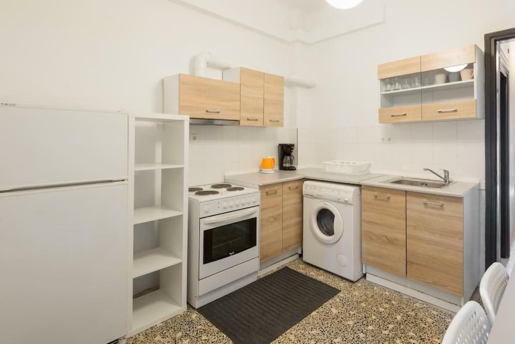 The Birds Apartment Tesalonika Bagian luar foto