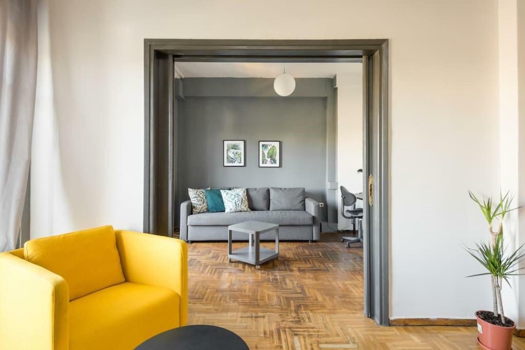The Birds Apartment Tesalonika Bagian luar foto